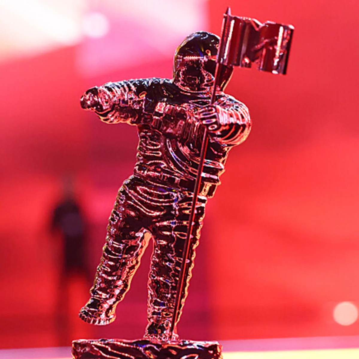 Taylor Swift and Madonna Shine at the 2026 MTV VMAs